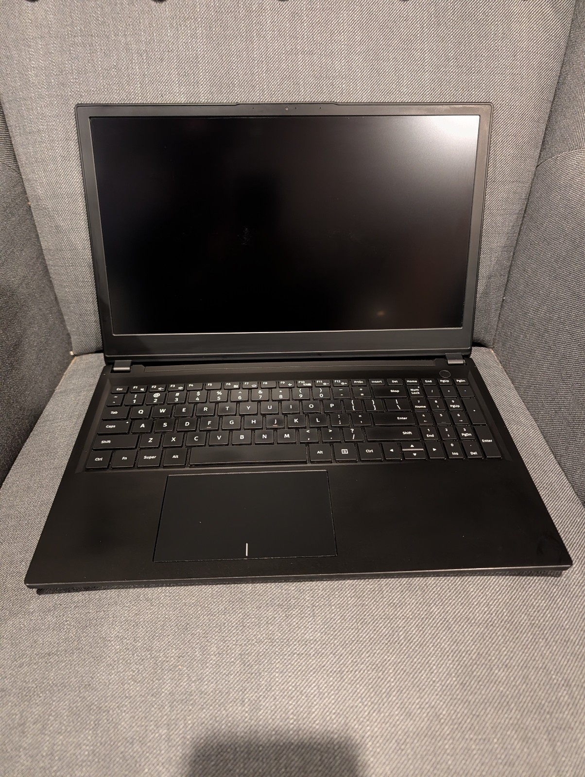 System76 Pangolin (pang12) — AMD Ryzen 7 6800U, 32GB RAM, 1TB NVMe