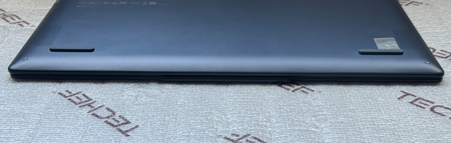 Lenovo Yoga Slim 7x 14.5″ 3K OLED Touch Laptop Snapdragon X Elite 32GB 1TB Wty