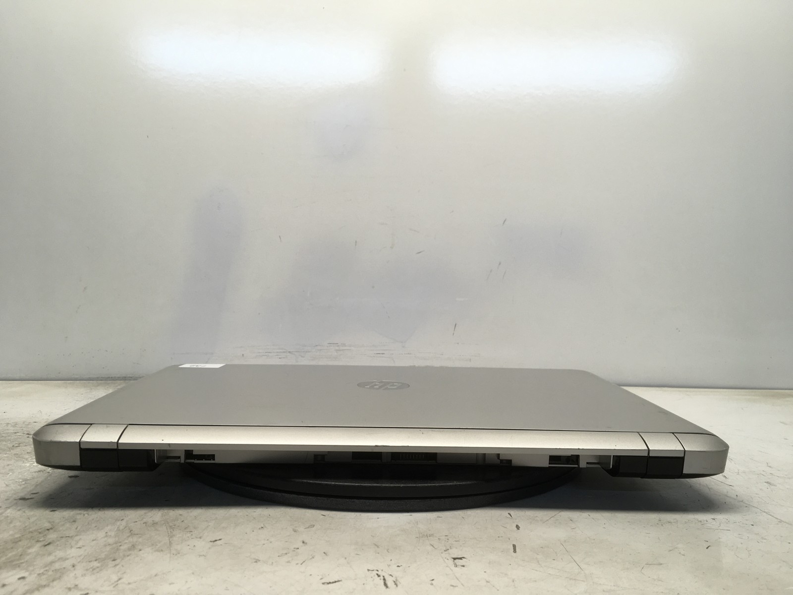 HP Pavilion 17-G121WM AMD A10-8700P 1800MHz 8 GB NO HDD No Batt