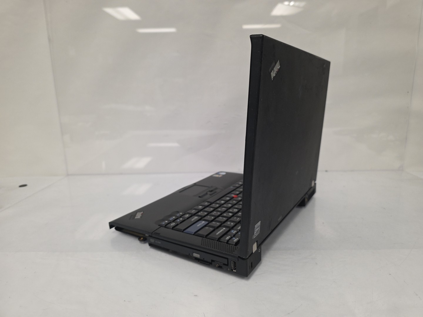 Lenovo ThinkPad R61| 7735-CT0| 512MB RAM| No HDD| No Battery| Bios locked