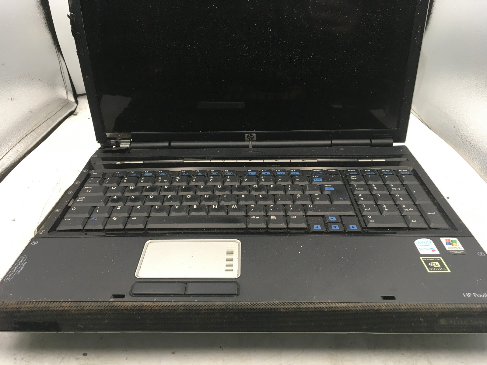 HP PAVILION DV8000 – FOR PARTS/REPAIR – INTEL CENTRINO – 256MB RAM – READ – BB
