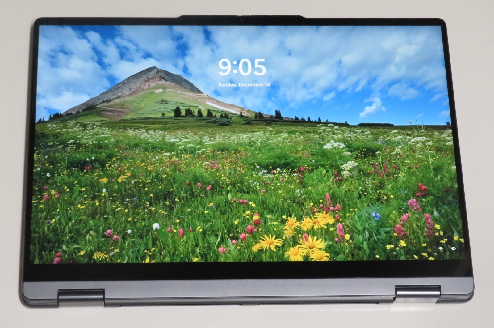 Lenovo Yoga 7i 2-in-1 Copilot+ 16″ 2K Touch Intel Ultra 7 256V 16GB RAM 1TB SSD