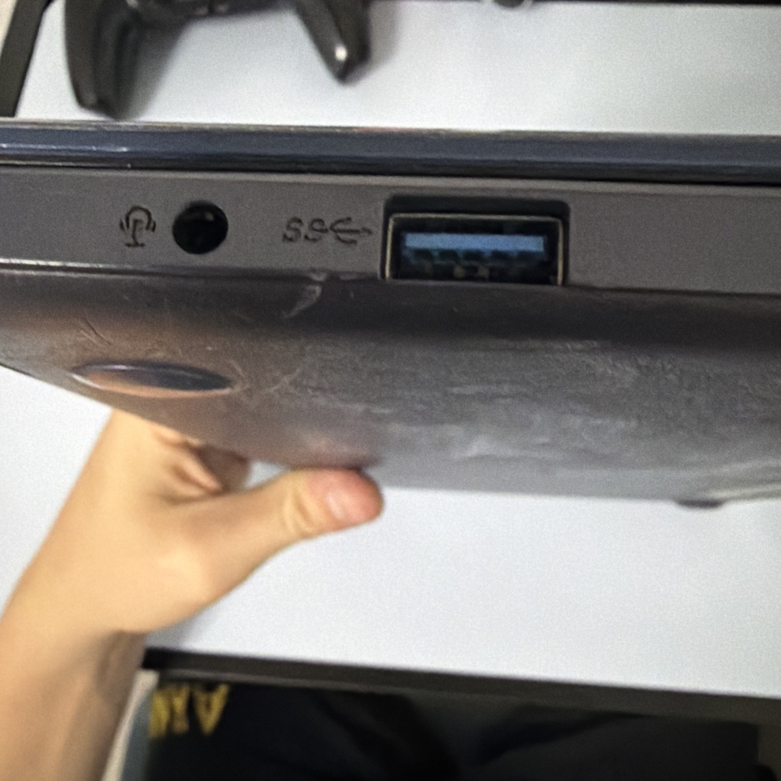ASUS E203M Laptop, unkown condition needs charger never checked!