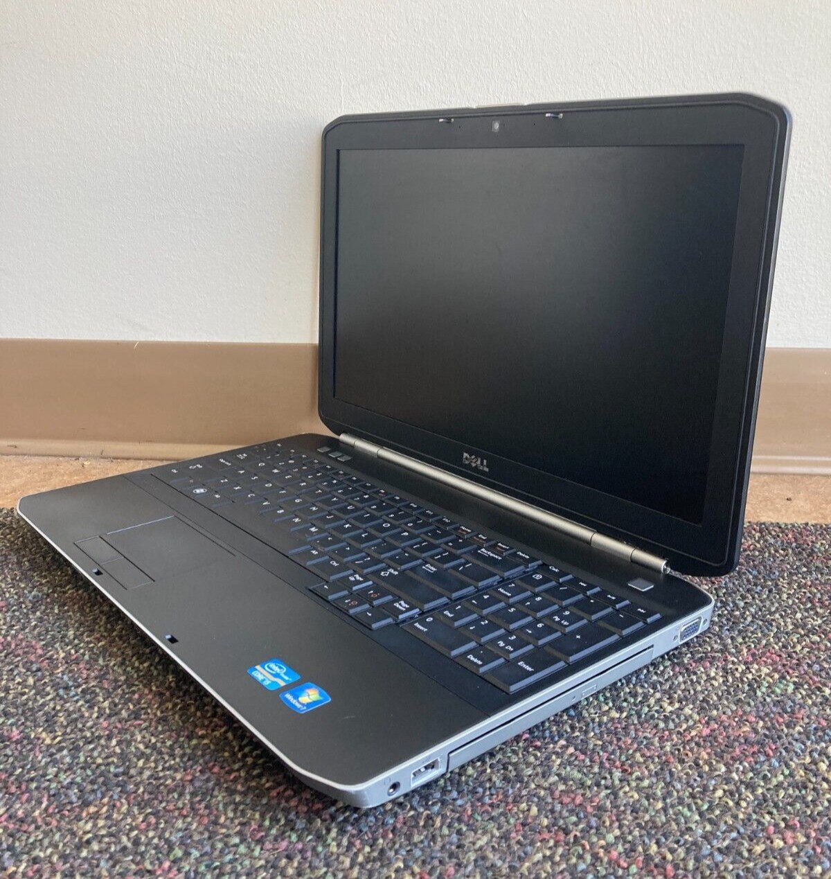 Dell Latitude E5520 15.6″ Intel Core i5-2540M 2.5GHz 8GB RAM 256GB SSD, Read