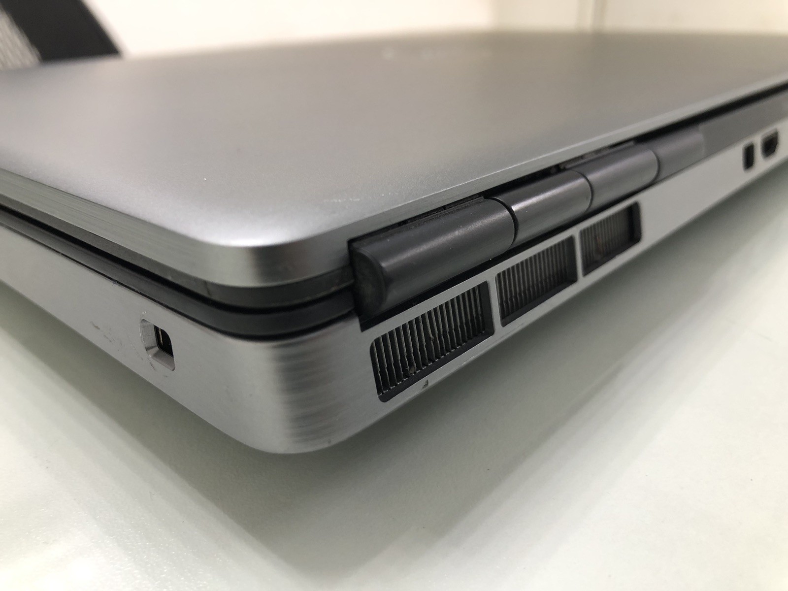 Dell Precision 7560 i9-11950H 64GB 2TB SSD RTX A4000 8GB Mobile Workstation