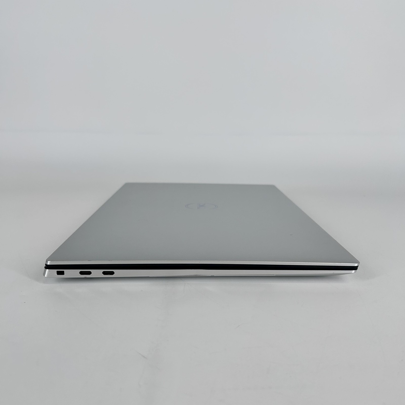 Dell XPS 15 9530 Silver FHD+ 2.4 GHz i7-13700H 16GB 512GB/512GB Arc A370M Good