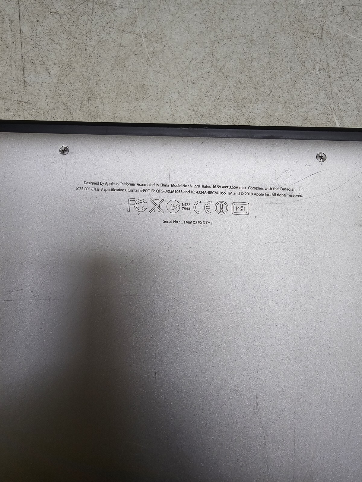 Apple MacBook Pro 9,2 Laptop – Good Image, glass cracked – 2.5 Ghz – Read Desc.