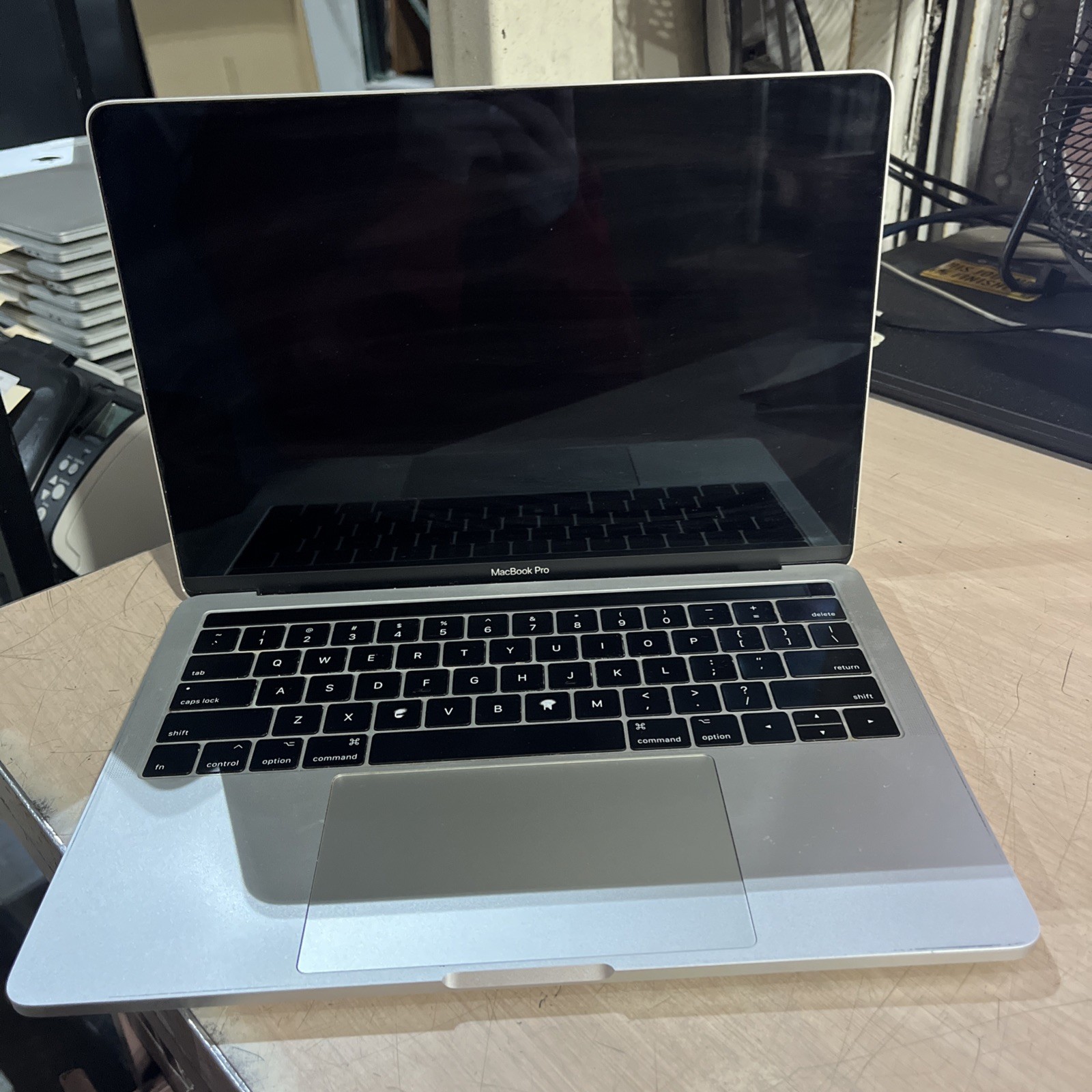APPLE MACBOOK PRO 13″ TOUCH/MID-2017 CORE I5-7267U 3.1GHZ 8GB RAM 256SSD