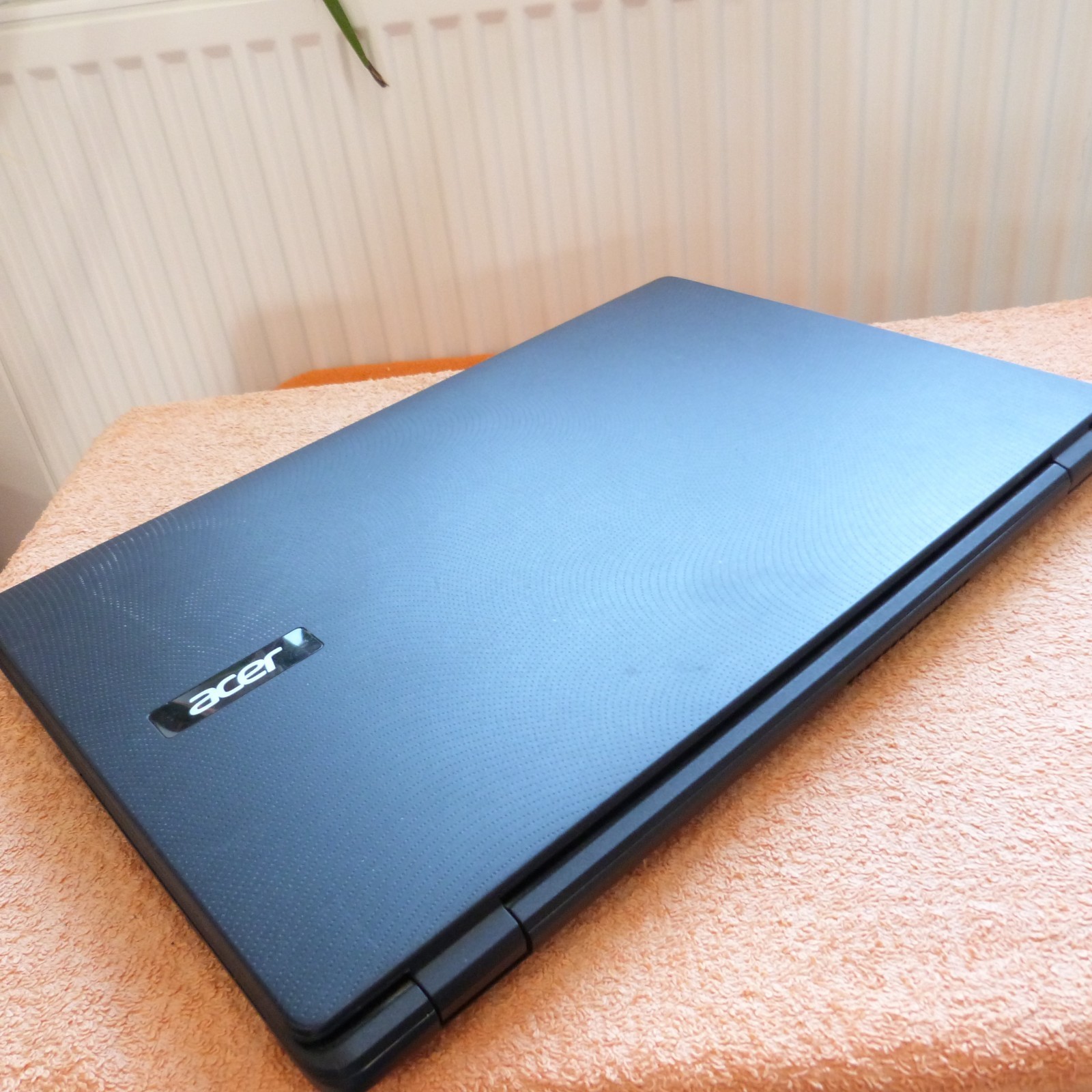 Acer ES1 731 UltraBook 17 inch HDPLUS l SSD Windows 10 l QUAD CORE HDMI USB3 XXL