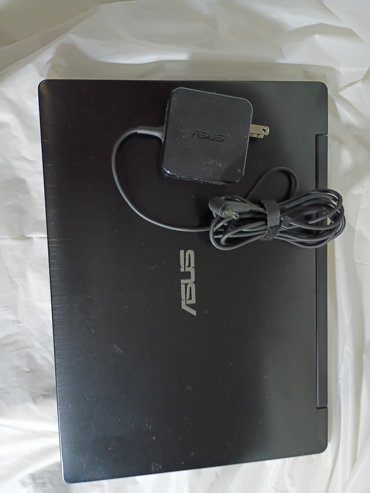 ASUS Q302LAB 13.3″ Touchscreen 2-in-1 Laptop i3 6GB 500GB Win10 w/Chg