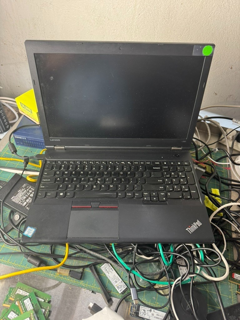 Lenovo ThinkPad L560 15.6in Intel i5 6th Gen No RAM No Drive Parts/Repair #5051