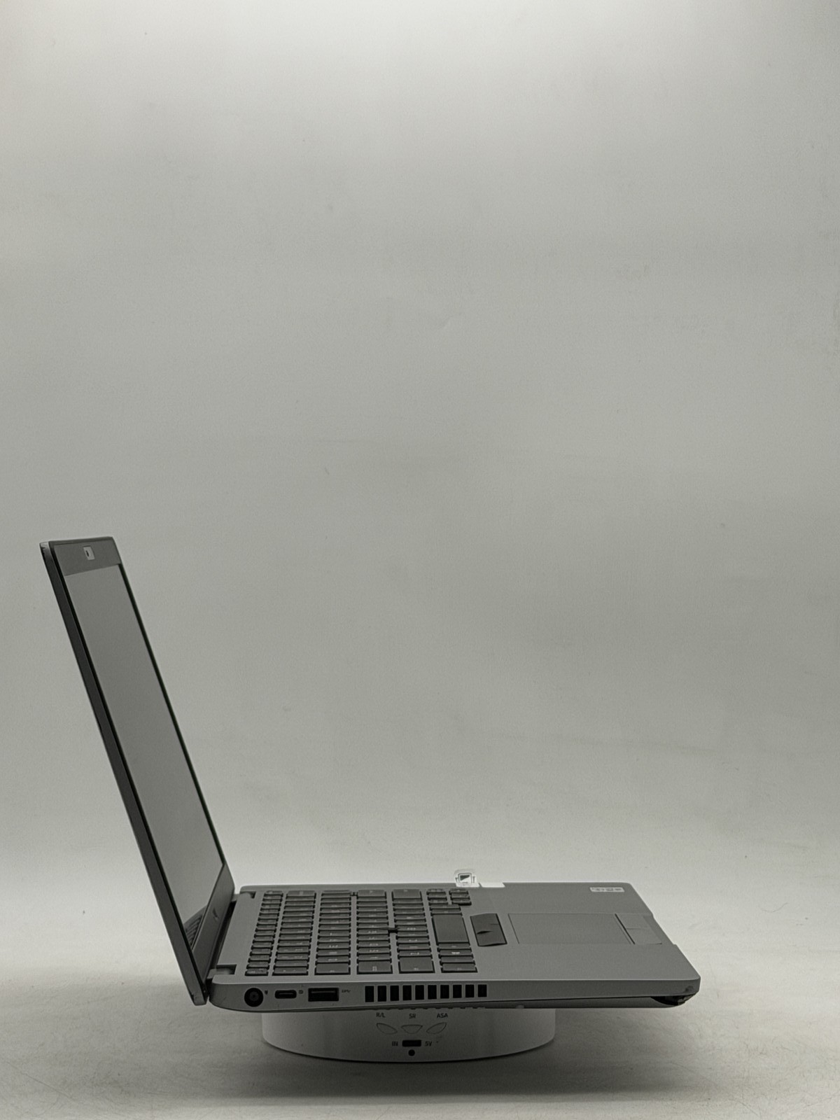 Dell Latitude (5410) 14in i5-10310U | 8GB 256GB NO OS Read