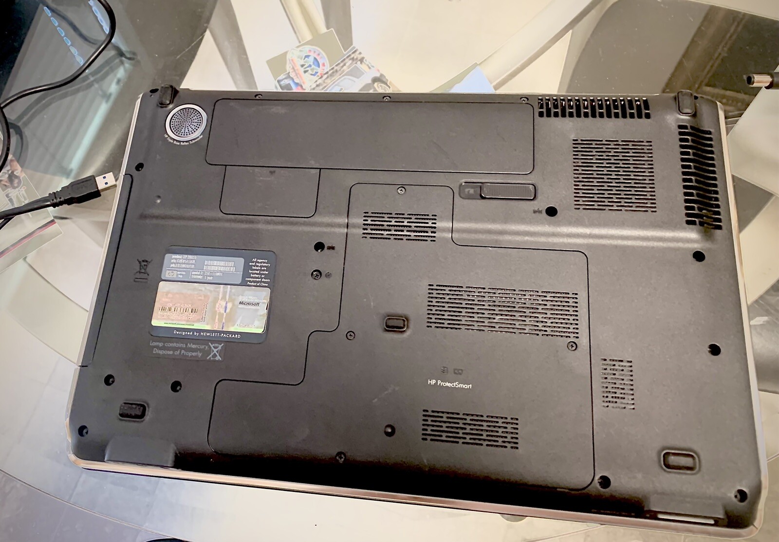 HP HDX 16 laptop