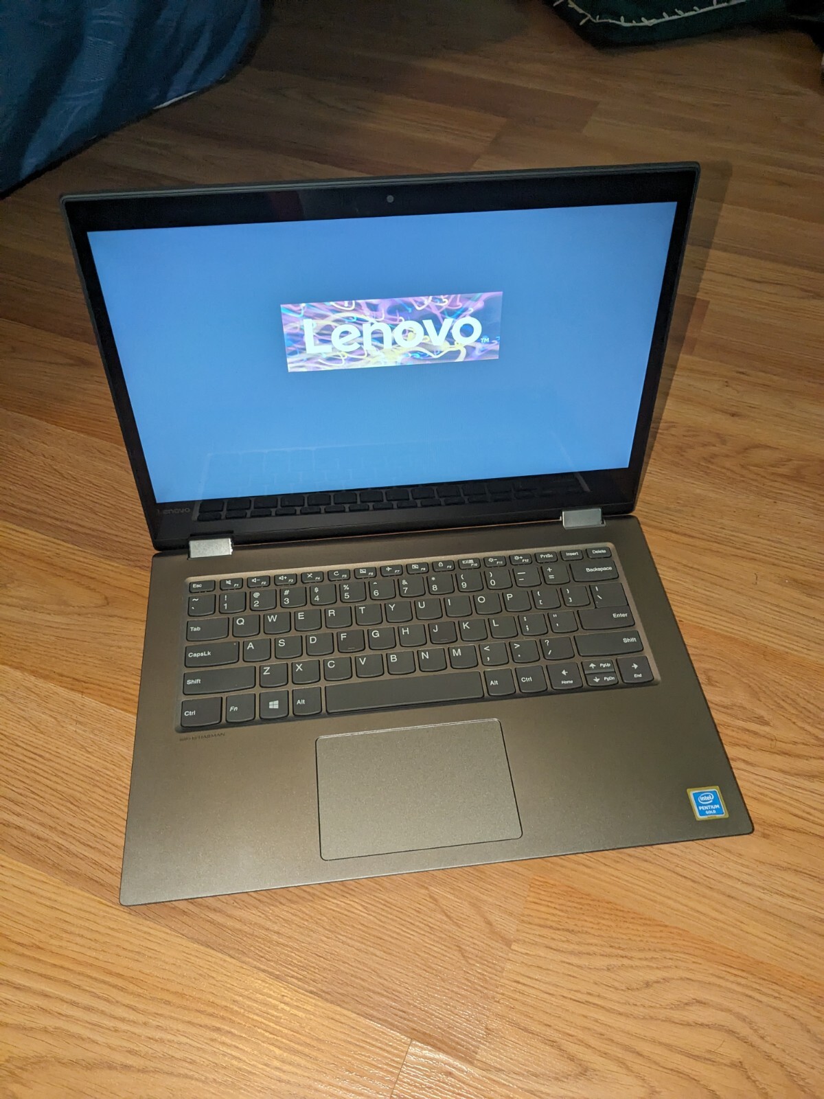 Lenovo IdeaPad 2 In 1 81CW Intel Pentium Gold / 500 GB And 25 GB ssd M.2