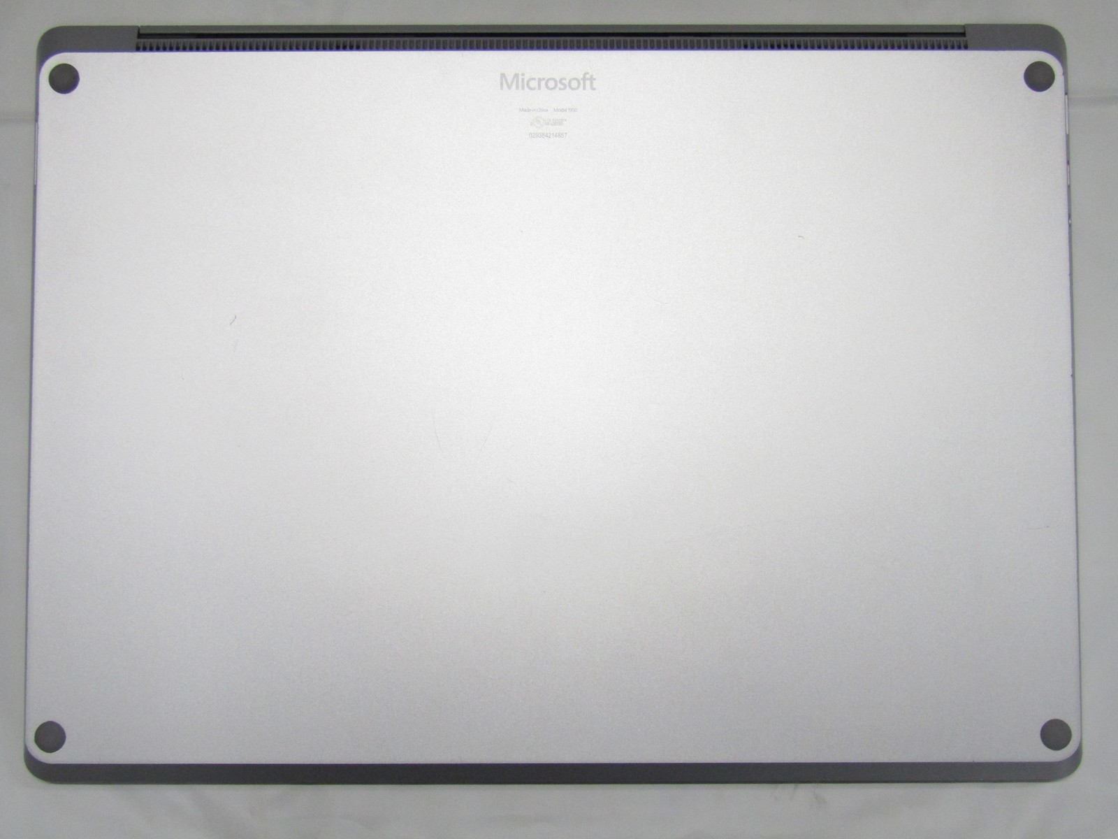 Microsoft Surface Laptop 4 2.60GHz i5-1145G7 8GB RAM 256GB SSD 13.5″ Win 11 C