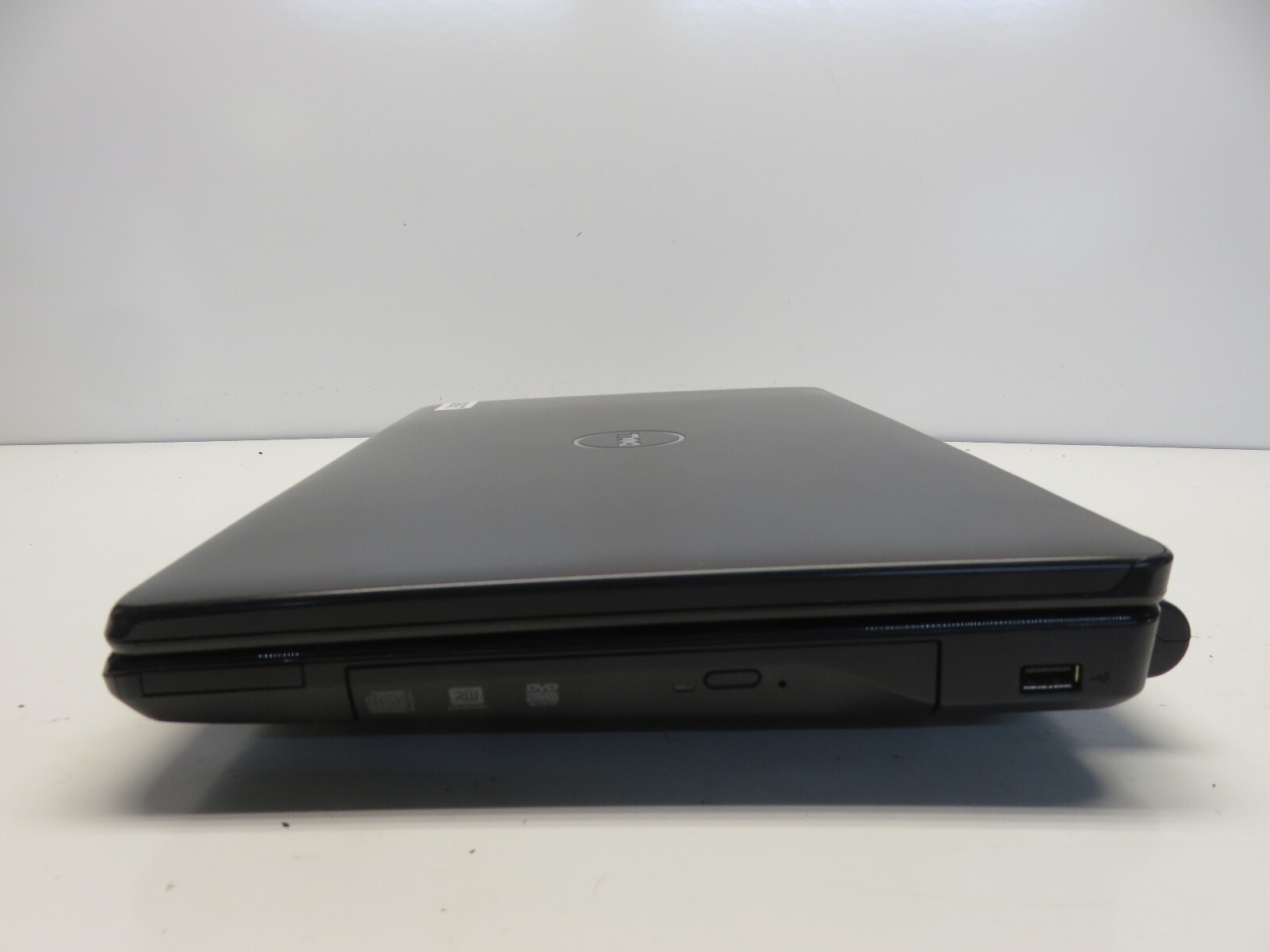 Dell Inspiron 1545 Intel Core 2 Duo CPU T6600 2.20GHz 4GB 500 GB WIN XP NO BAT