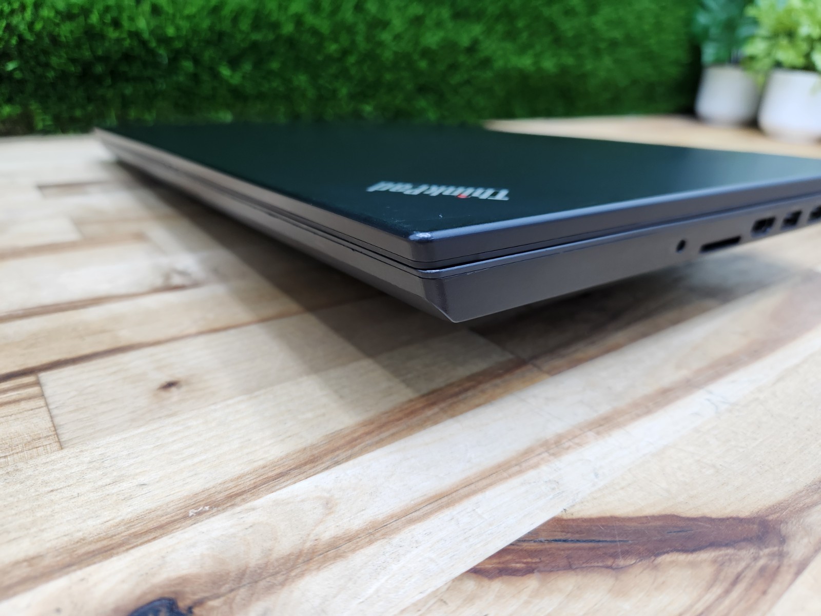 Lenovo ThinkPad P15V Gen 1 15.6″ FHD i7-10875H 2.30GHz 32GB RAM Windows 11 Pro ~