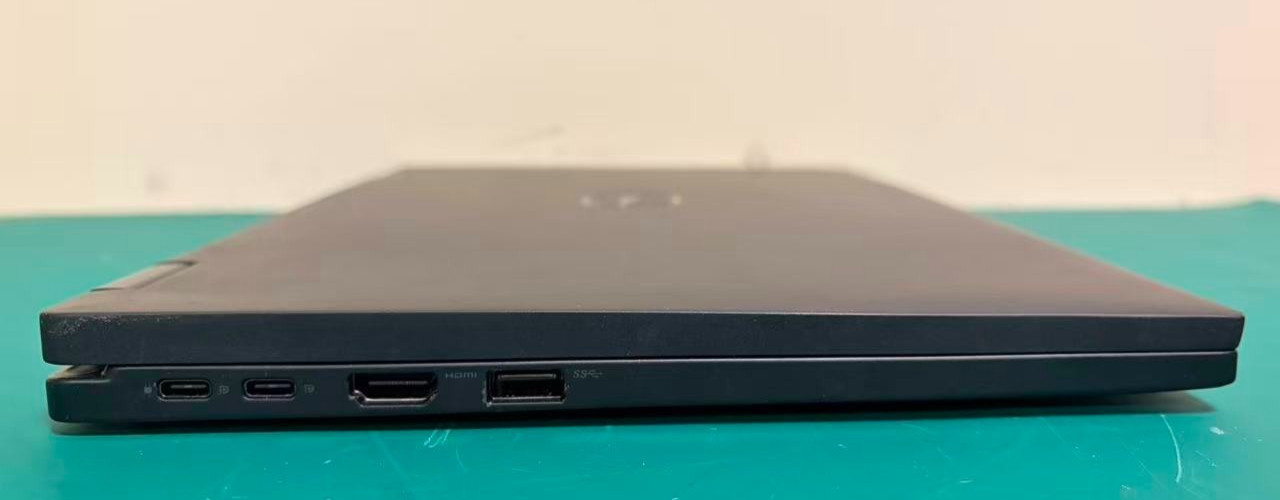 Dell Latitude 7390 2-In-1 Laptop intel i3-8130U 2.2GHz 4G Ram 256G NVME Win 11