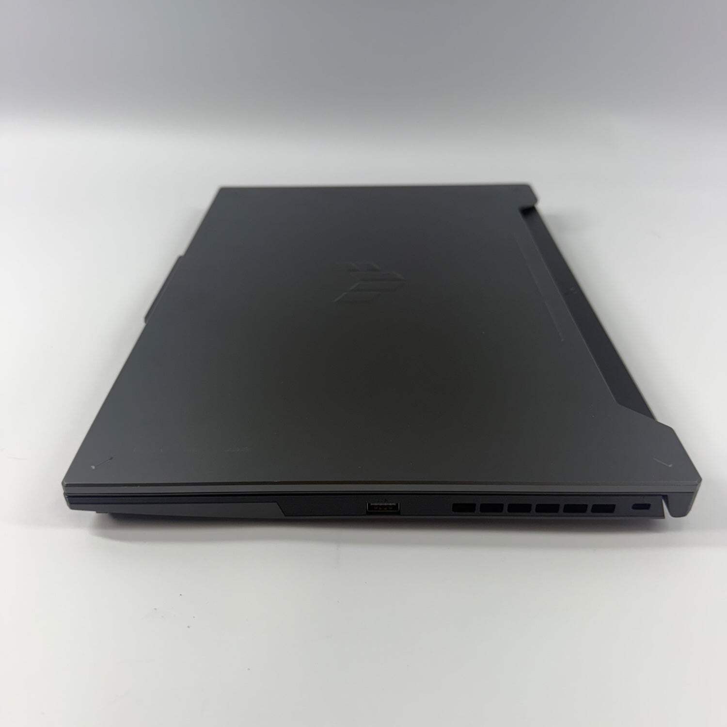 Asus TUF F15 FX507Z 15.6″ i7-13620H 4.9GHz 16GB RAM 1TB SSD GeForce RTX 4070
