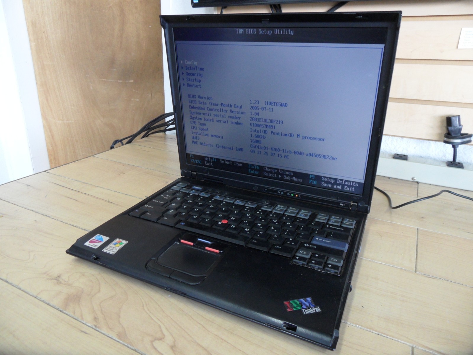 IBM ThinkPad R51 Laptop For Parts Posted Bios 30GB Hard Drive Wiped *