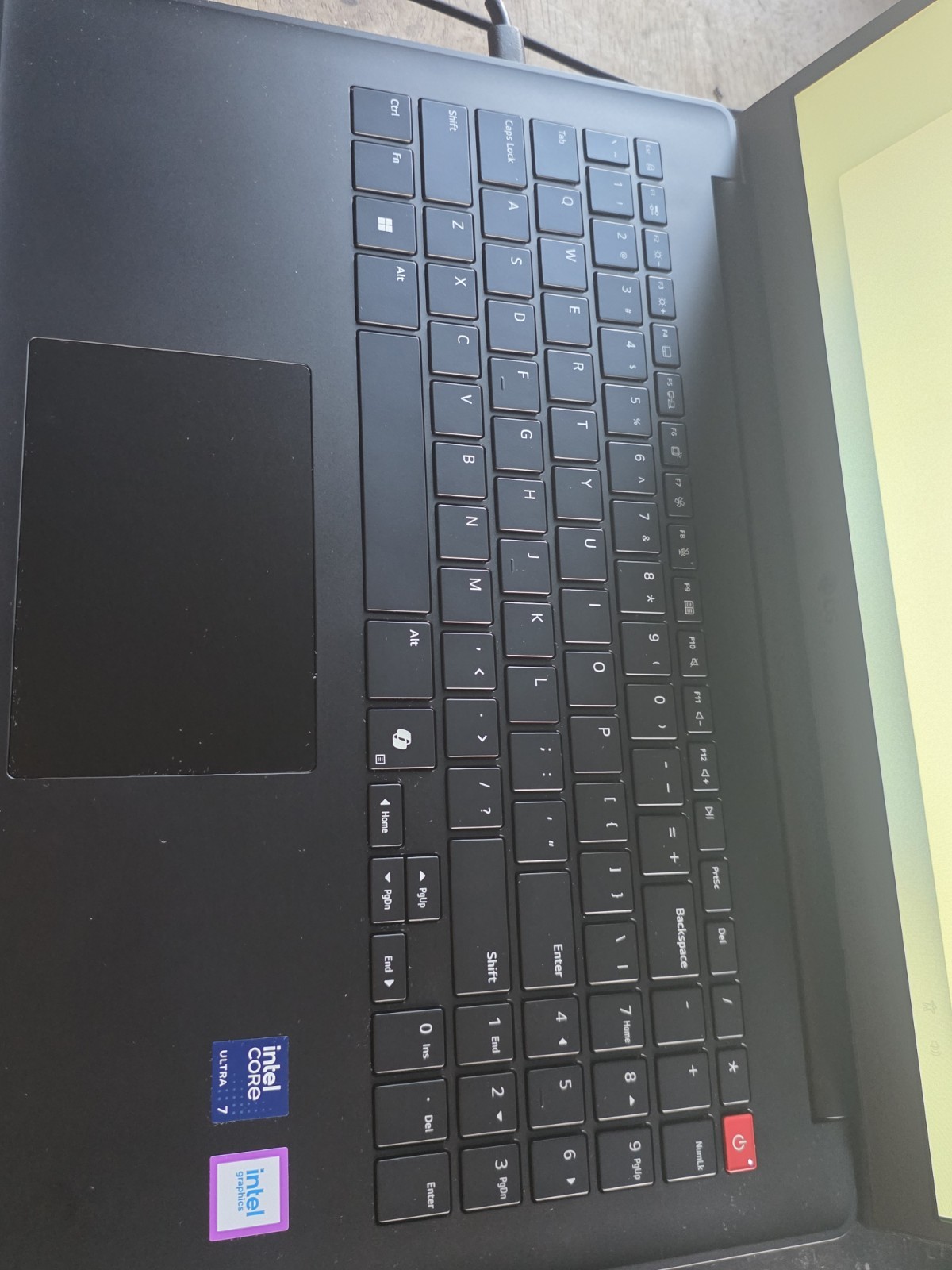 LG gram Book 15.6″ Ultra 7 16GB RAM Laptop Notebook 15U55T-H.AAB4U1 Nice