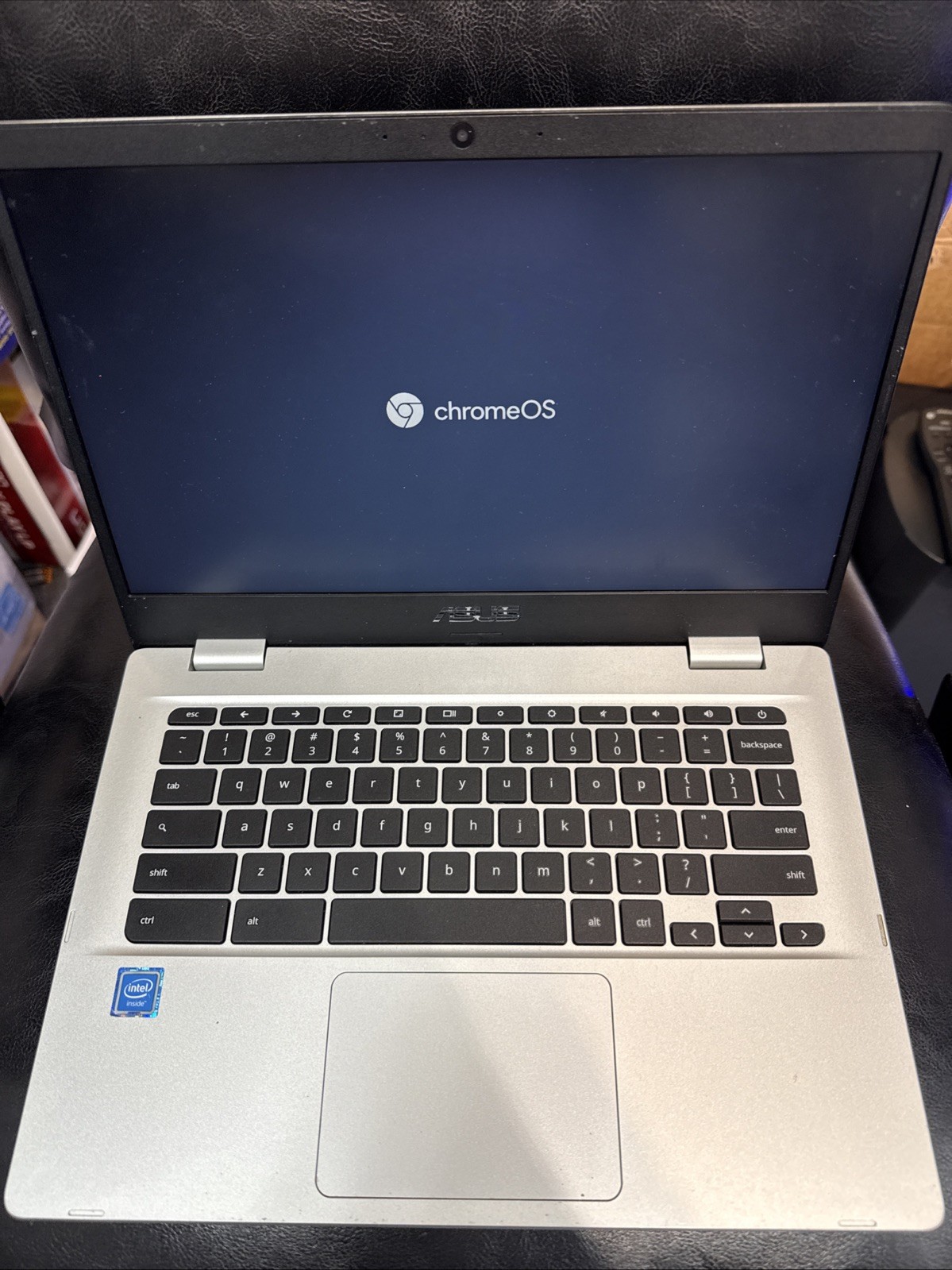 ASUS C423NA-WB04 14″ HD Celeron N3350 1.1GHz Intel HD Graphics 500 4GB RAM 64GB