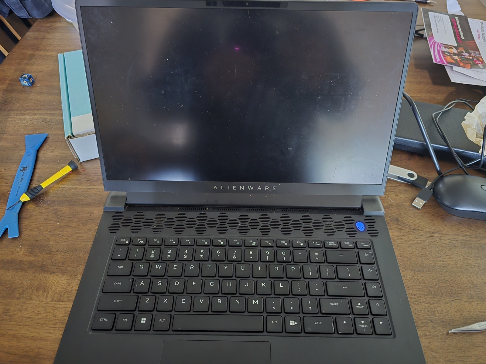 Alienware 15 Gaming Laptop 15″ Ryzen 7 6800H GPU 3070TI Win11 Black.