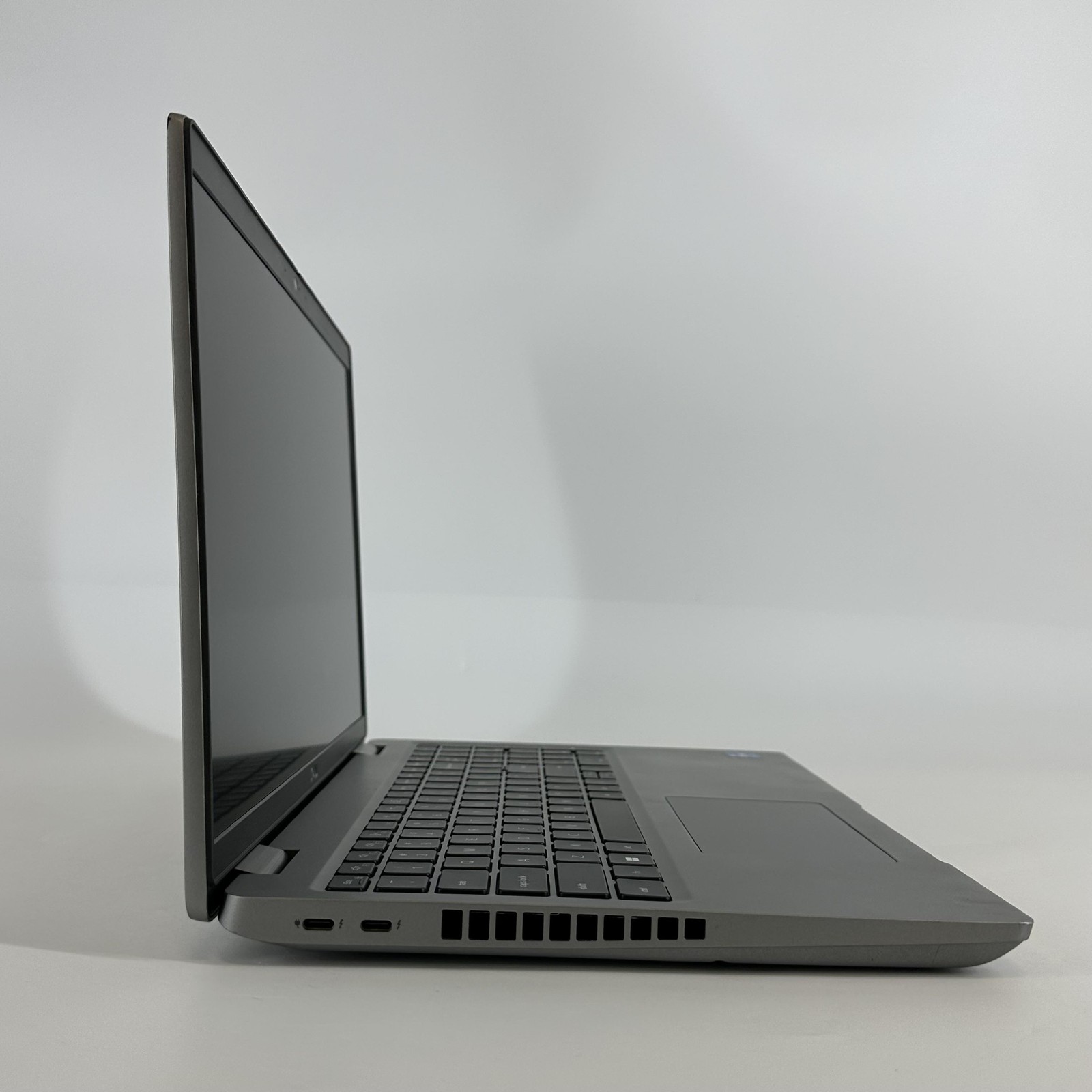 Dell Precision 3571 15 FHD 2.4GHz i7-12800H 16GB 2TB SSD T600 SMOKE/HERBAL ODOR