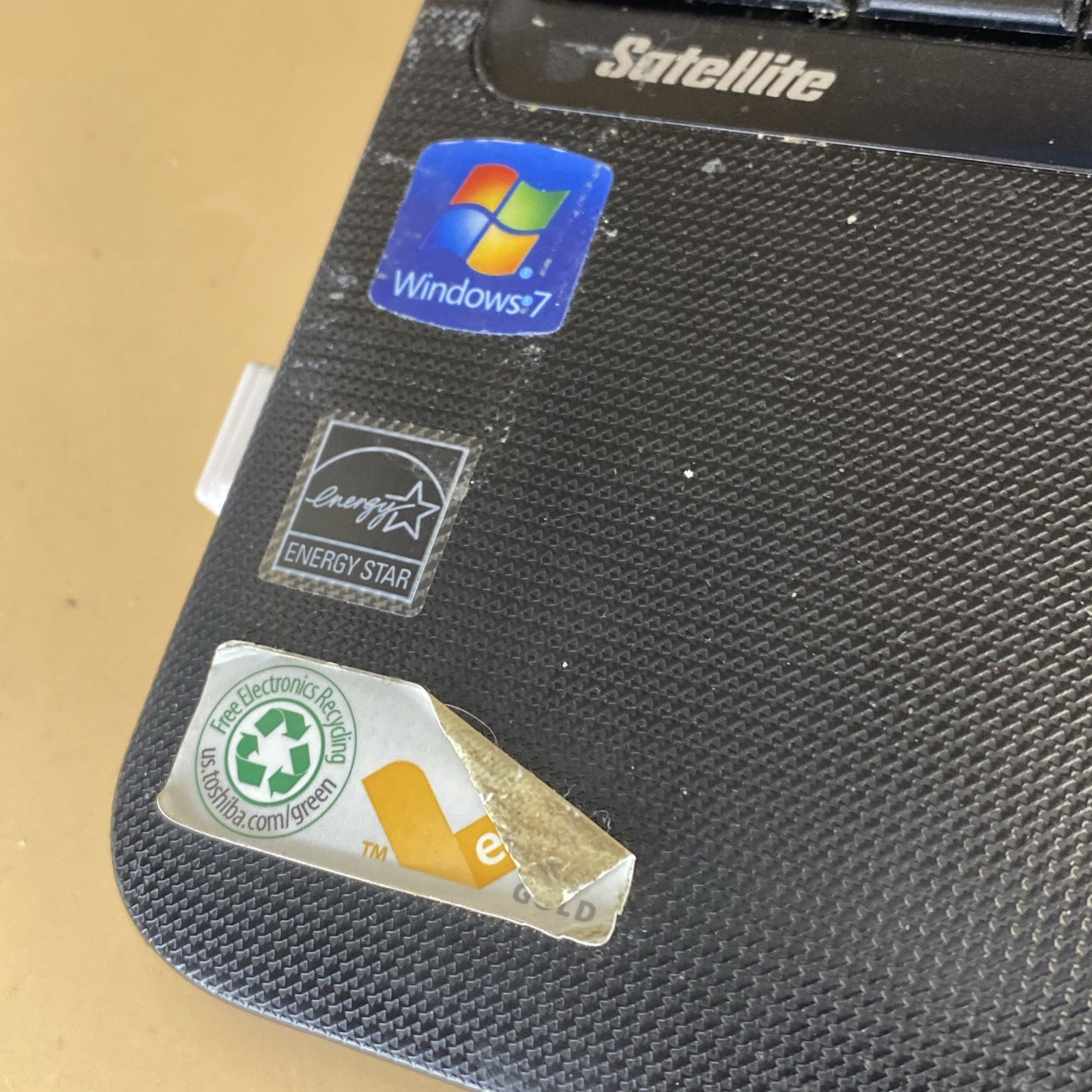 Toshiba Satellite C655D-S5533 Tested No power / Data Wiped /