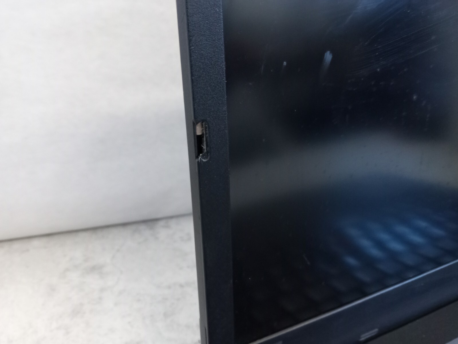 Lenovo ThinkPad L480 14″ Laptop Intel Core i5-8250U – POWER DEAD -RR