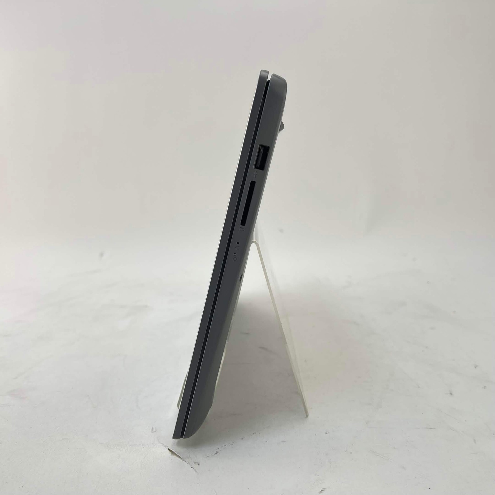 Lenovo IdeaPad 1 PF9XB3C12090 15.6″ Pentium Silver N6000 1.1GHz 4GB RAM 32GB SSD
