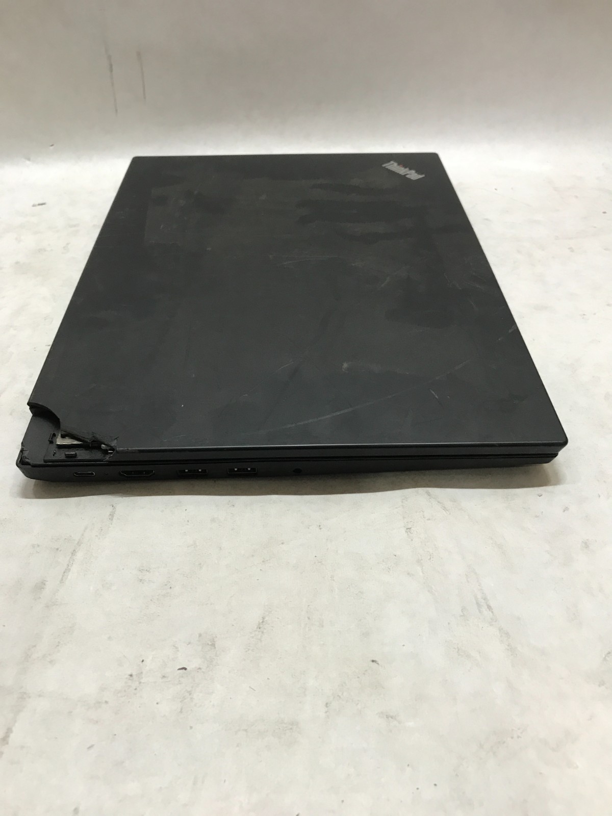 Lenovo ThinkPad E495 14″ AMD Ryzen 7 NO RAM NO SSD/OS For Parts Cracked LCD – DW
