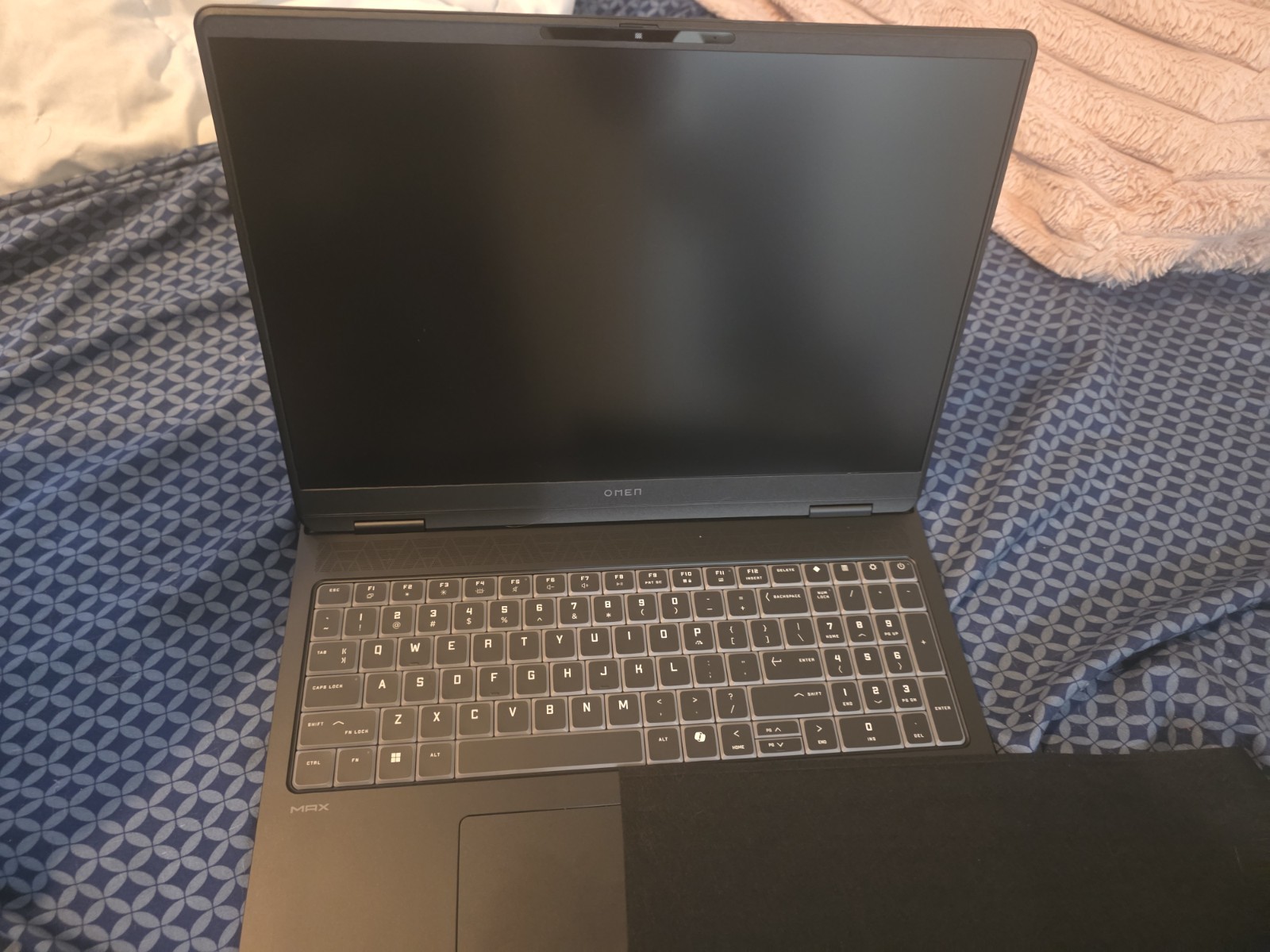 HP OMEN MAX 16″ Gaming Laptop AMD Ryzen AI 9 HX 375 RTX 5080 32GB RAM 1TB SSD