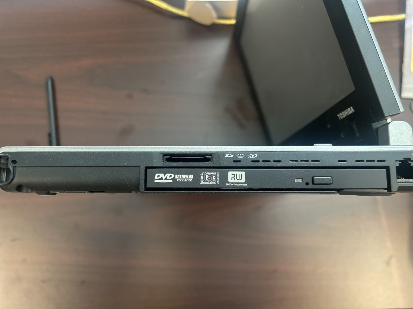 Toshiba Portege M750-S7212 12.1 LCD Touchscreen Tablet C2D 2.4Ghz 2GB 160GB