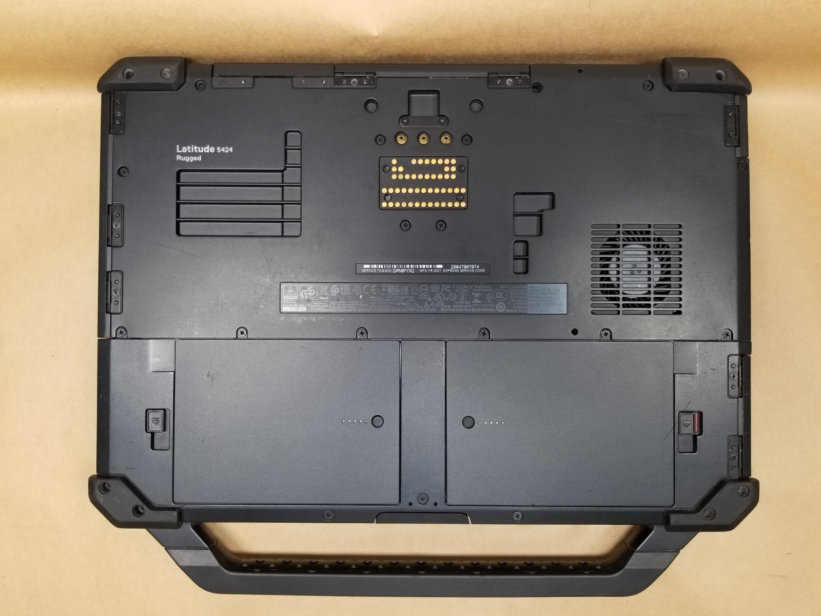 Dell Latitude 5424 Rugged i7-8650U 16GB RAM 250GB SSD RADEON RX 540 WIN 11 2XBAT
