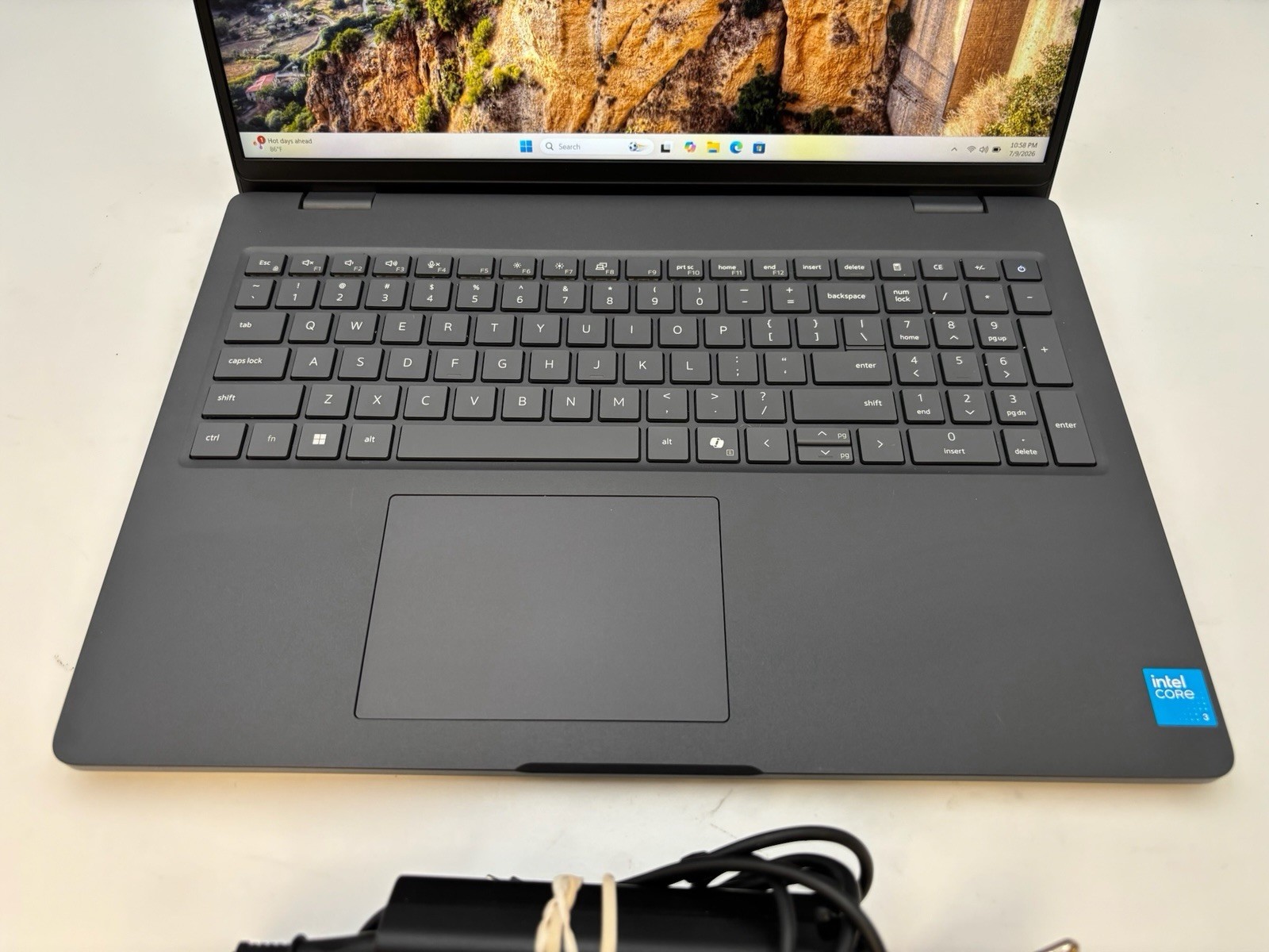 Dell Pro 16 PC16250 16″ 256 GB SSD 8 GB RAM Intel Core 3 100U Windows 11 Pro