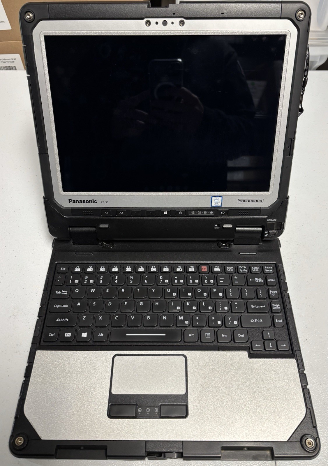 Panasonic Toughbook CF-33 i5-10310U 32GB LTE GPS Barcode GPS w/ Dock & Lind