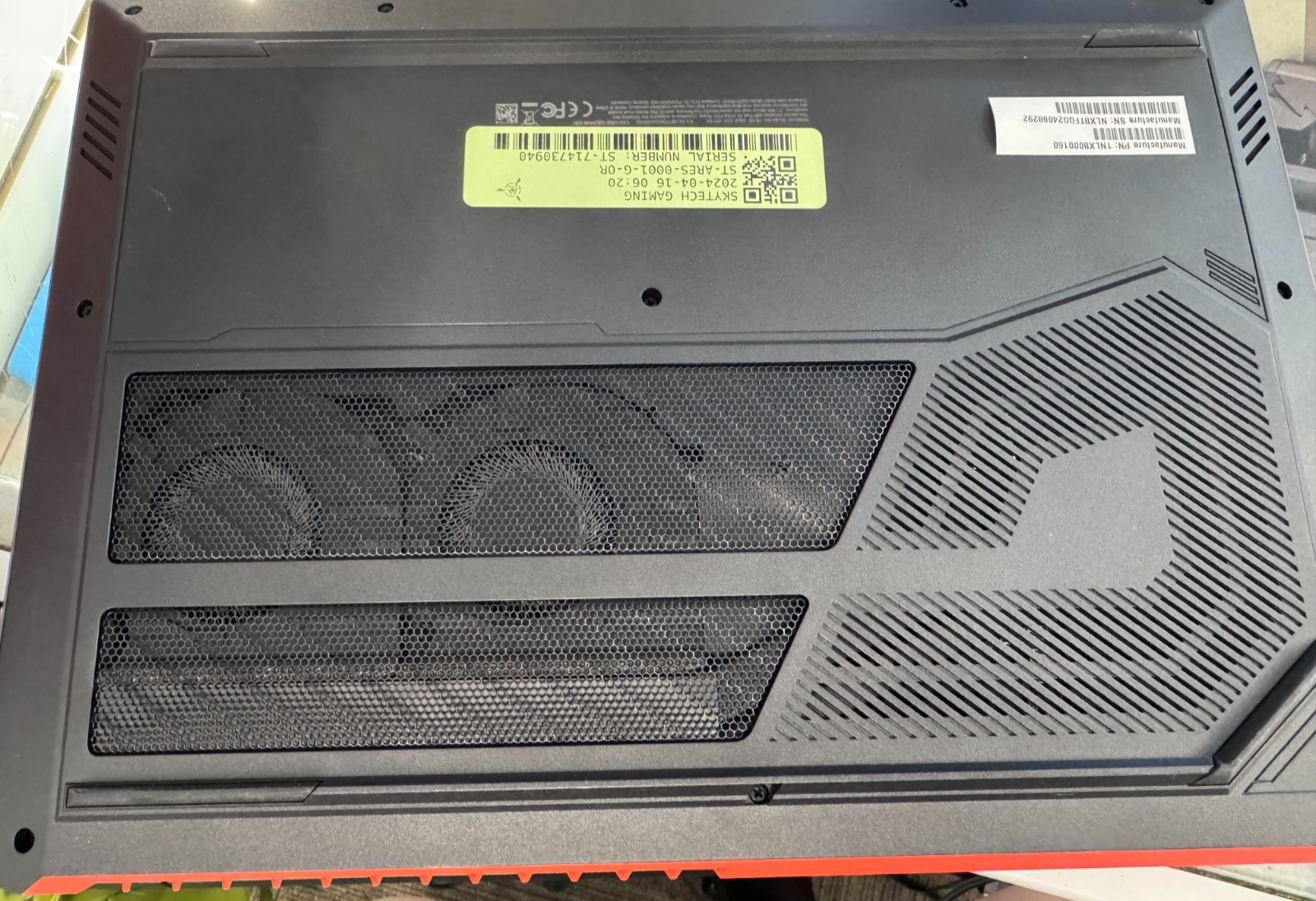 SKYTECH ARES GAMING LAPTOP i5-13420H 16GB RAM 1TB SSD Win 11 Home 25H2