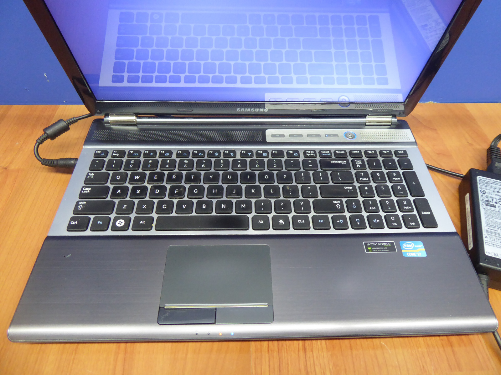 SAMSUNG NP-RF511-S04US 15.6″ LAPTOP i7-2630QM 2.0GHz 4GB 1TB w/ P/A