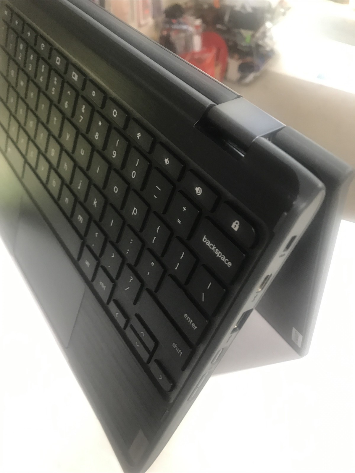 Lenovo 300E Chromebook Gen 2 AMD 11.6 inch (32GB, AMD A4-9120C APU, 1.6 Foldable