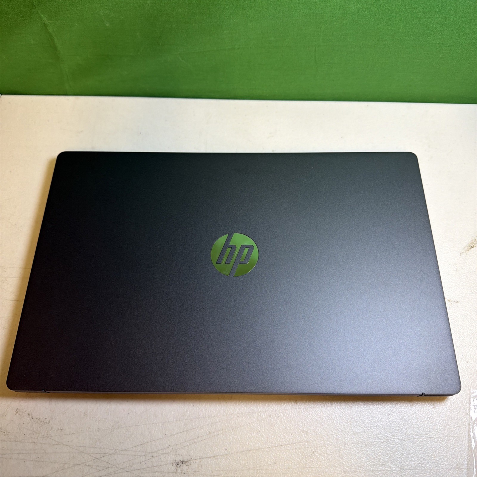 HP 17-dd0047nr OmniBook X 17.3″ FHD Touchscreen Ultra 7 256V 2.2GHz Intel UHD