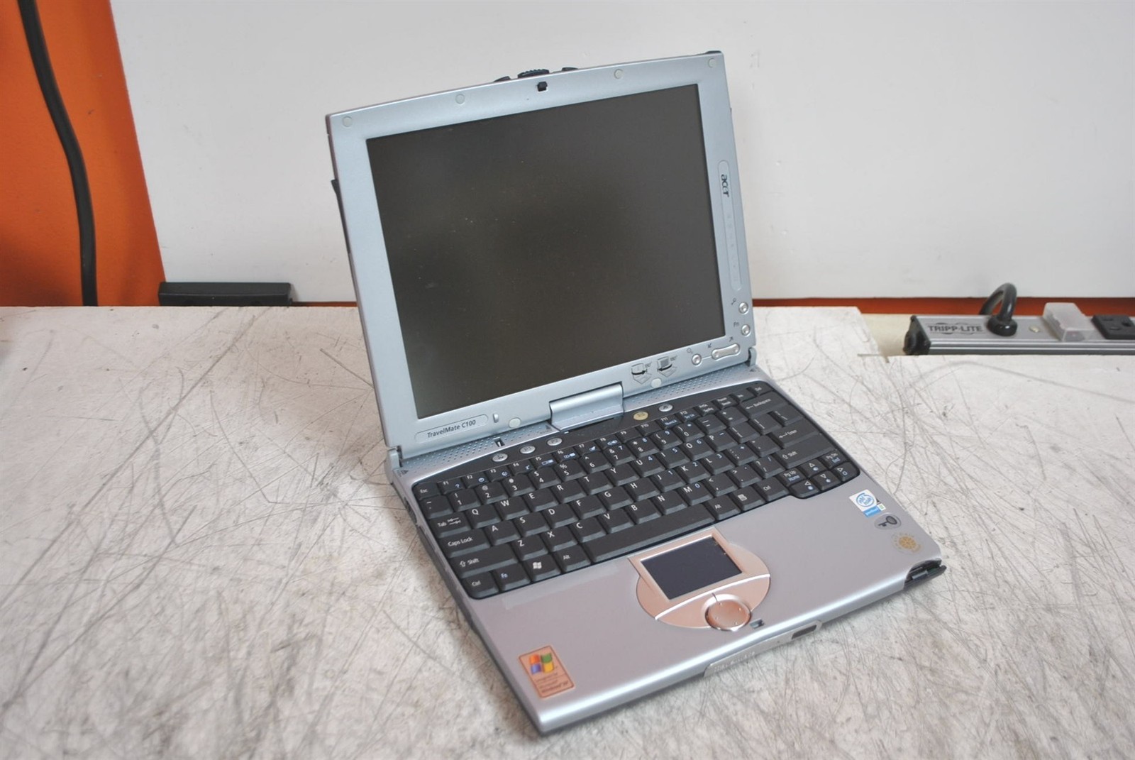 Damaged Acer TravelMate C100 Laptop Intel Pentium III 900MHz 128MB 0HD AS-IS