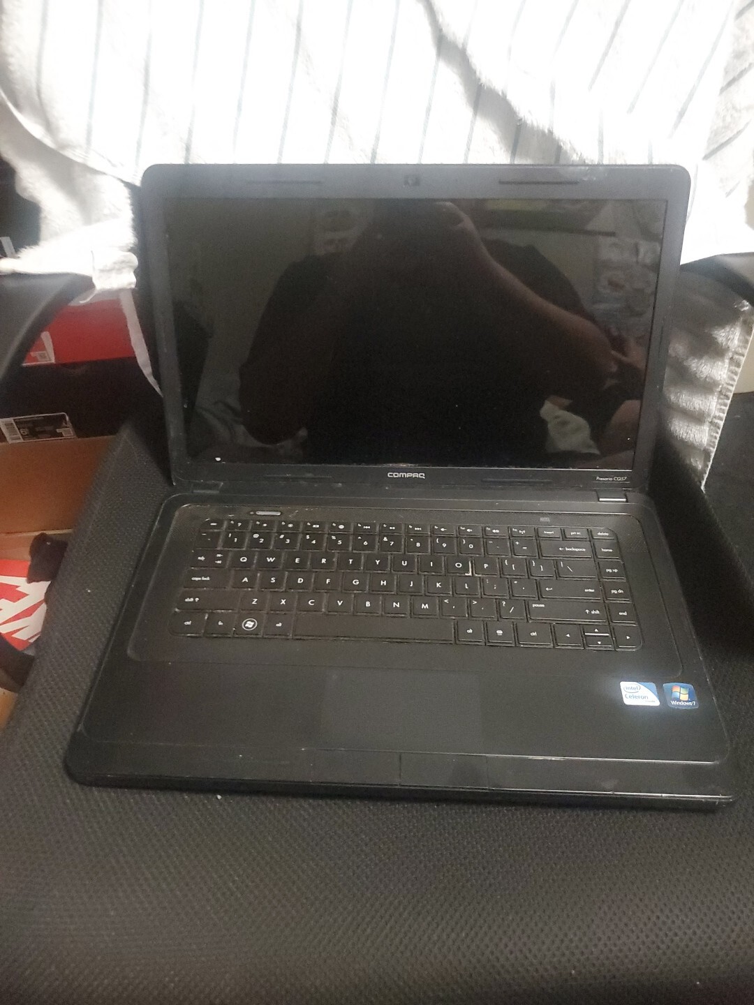 Compaq Presario CQ57 Laptop AMD E300 8GB DDR3 300gb HDD Windows 7