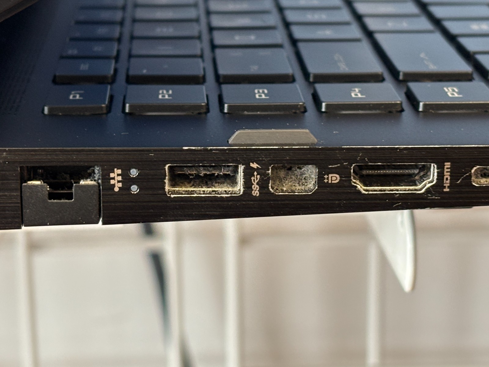HP OMEN 17-cm2047nr i7-13700HX RTX 4070 GPU 16GB RAM 1TB SSD