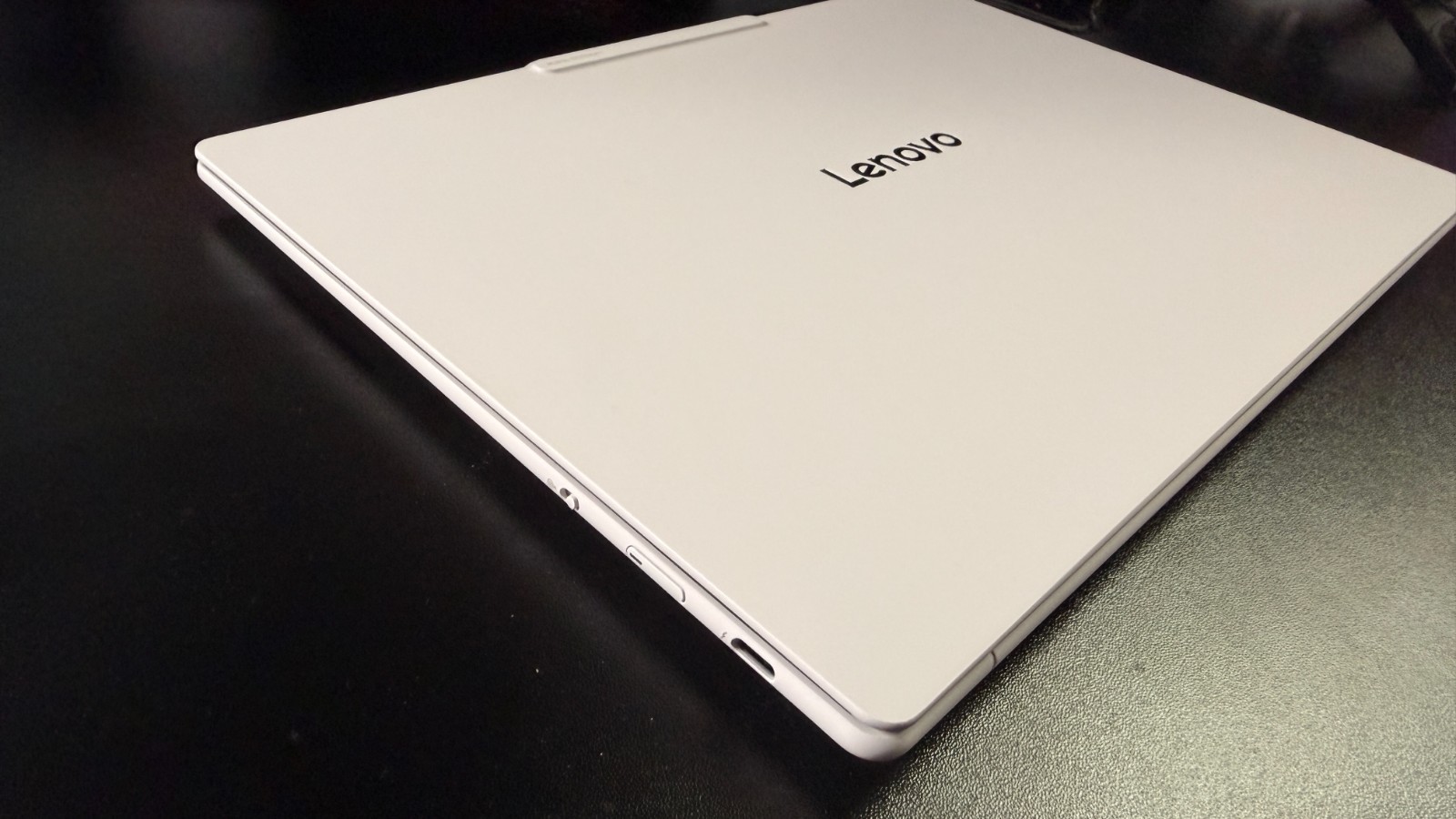 Lenovo Yoga Slim 7i Aura Edition 14 Core Ultra 7 355 32GB 2TB SSD
