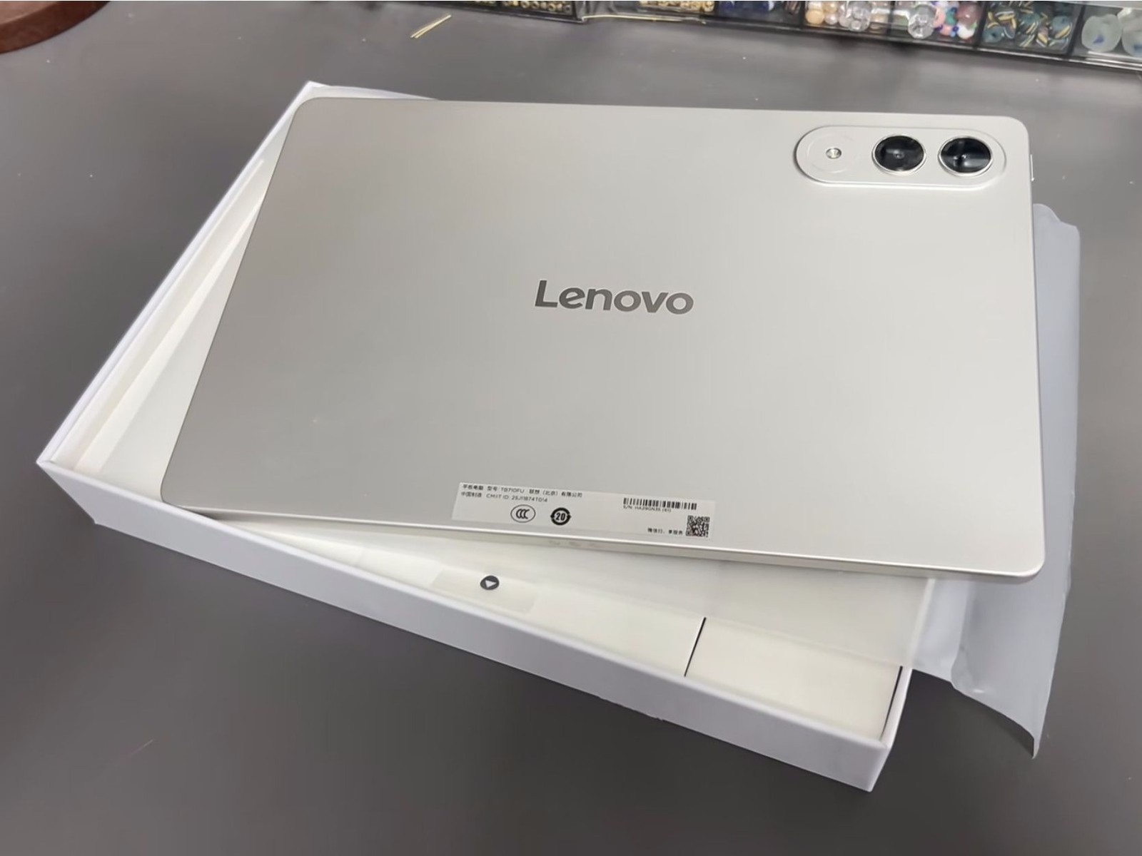 Lenovo Xiaoxin Pad Pro GT 11.1″ Snapdragon 8 Gen 3 SM8650 WIFI 8860 mAh