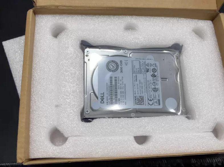 New Dell 300GB 15K 12GB 2.5 SAS 0377CF 377CF AL14SXB30ENY R640 R740 Hard Drive