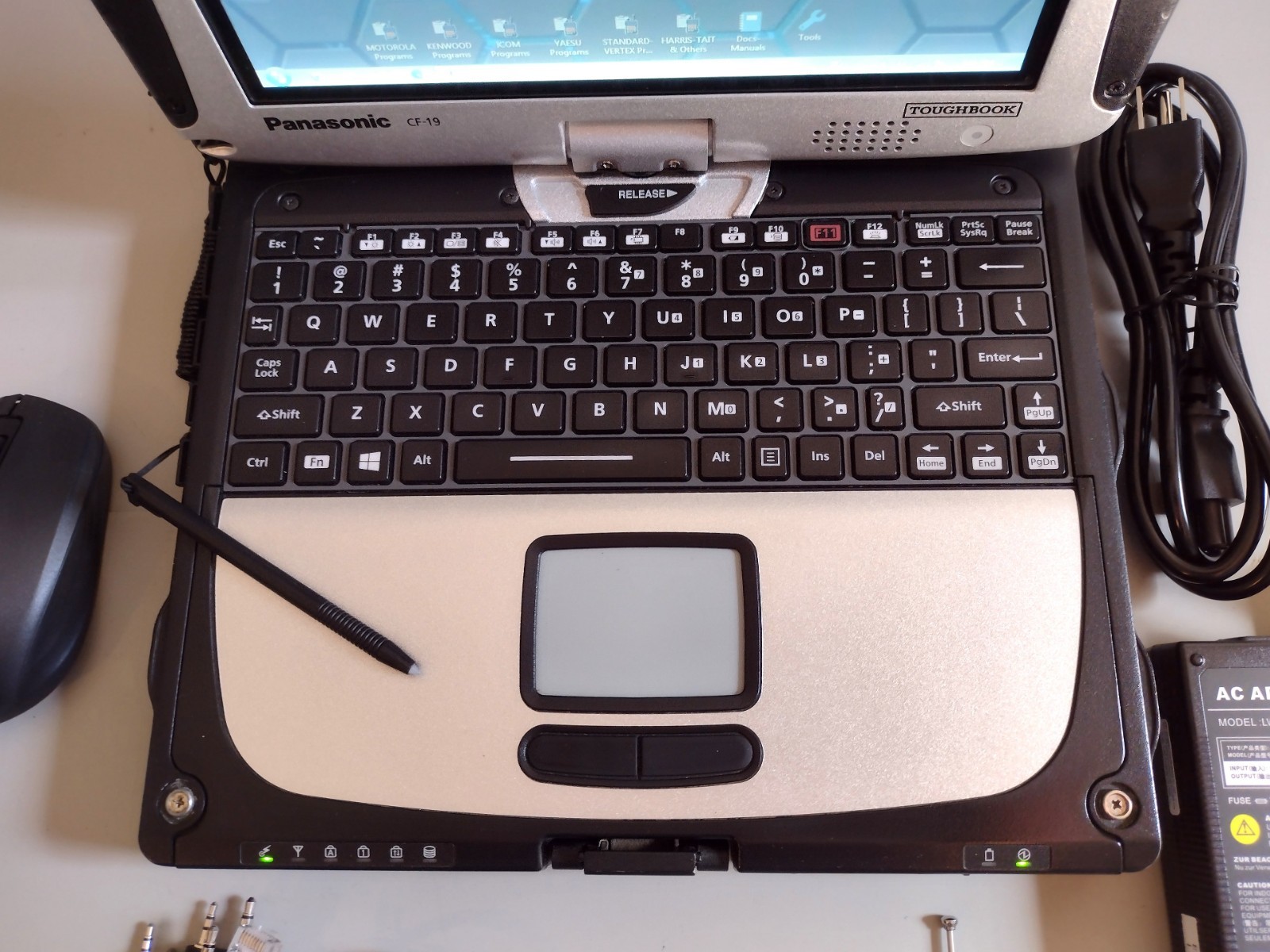TOUGHBOOK CF-19 MK8 HAM Radio Triple Boot Laptop w/SDR 512GB SSD & DB-9 Serial