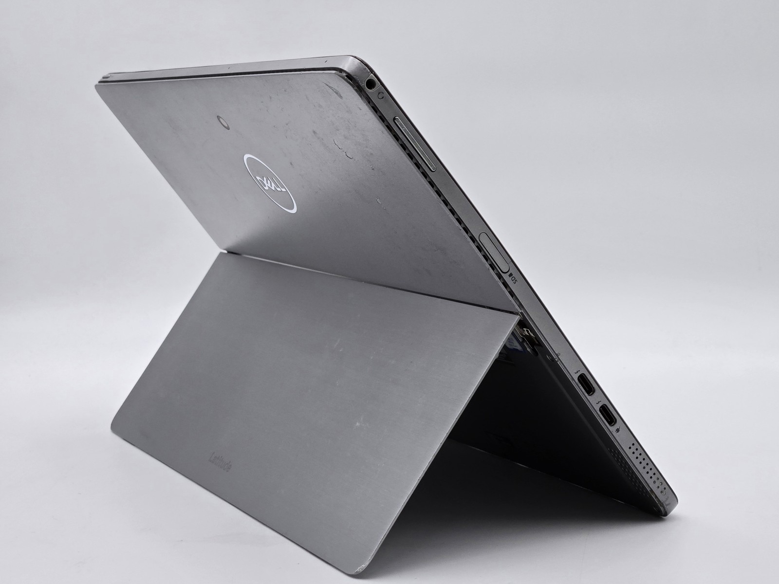 Dell Latitude 7200 2-in-1 12″ FHD+ Touch I7-8665U 512GB SSD 16GB W11 Webcam