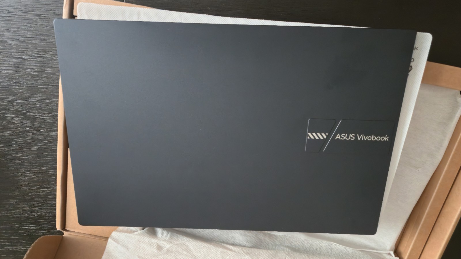 Asus Vivobook 14 – FHD – i5-1334U – 12GB RAM – 256GB SSD – Quiet Blue